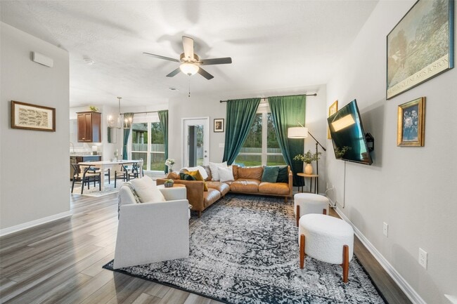 Photo - 159 Worley Way