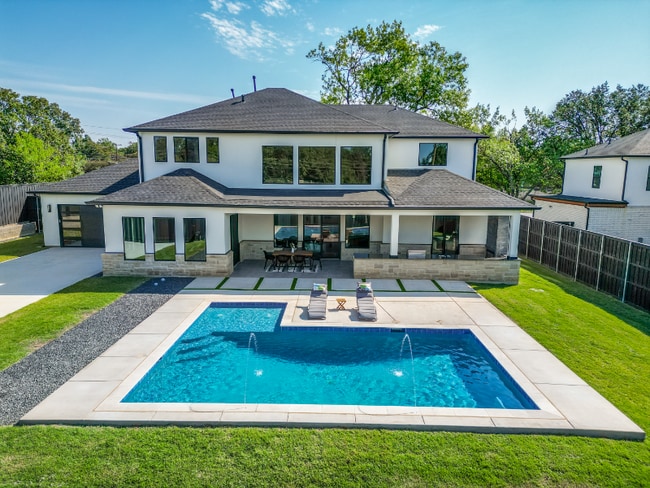 Building Photo - 10923 Marsh Ln