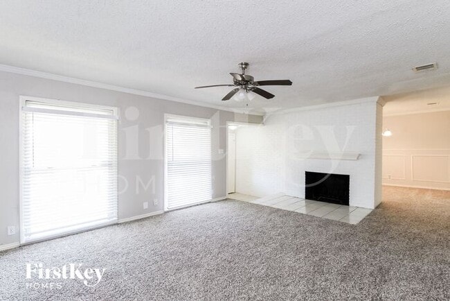 Photo - 4901 Staples Ave