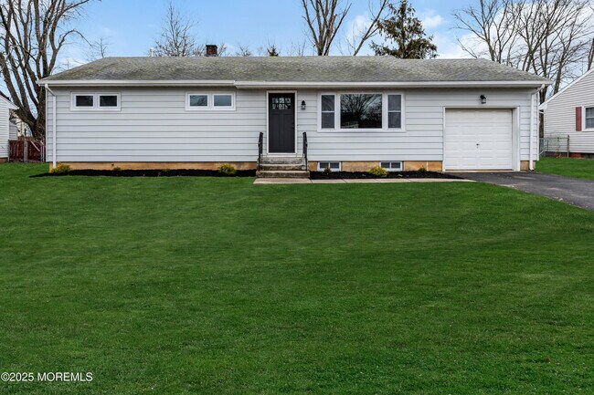 Building Photo - 1230 Dove St