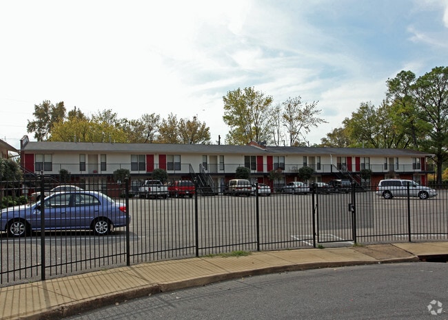 Maureen Manor Apartments - Maureen Manor Apartments