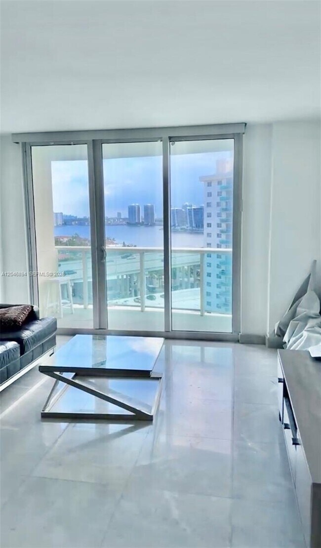 Building Photo - 19380 Collins Ave Unit 1423