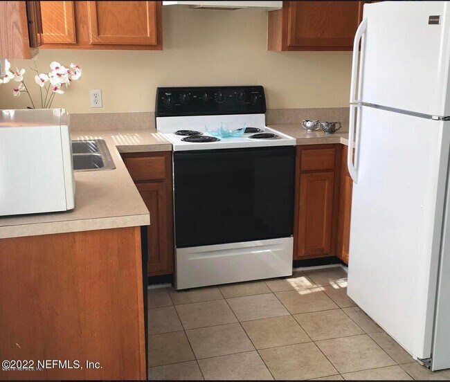 Photo - 614 4th St N Unidad C