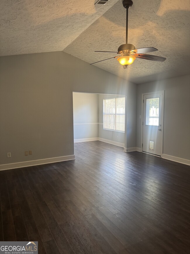 Photo - 1108 Patriot Cir