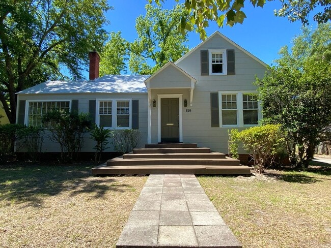 Building Photo - 3 Bed 3 Bath Home in the Heart of Midtown Savannah