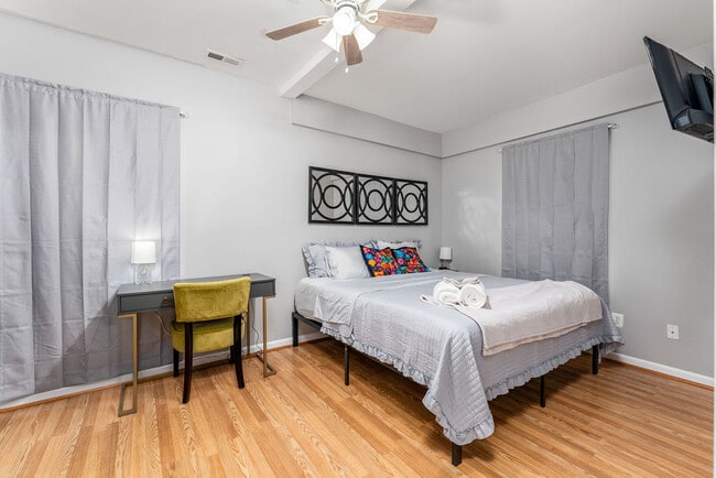 Photo - 915 Lafayette Blvd Unit A