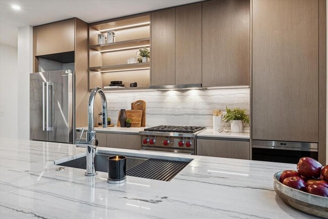Photo - 610 Davis St Unit 3102