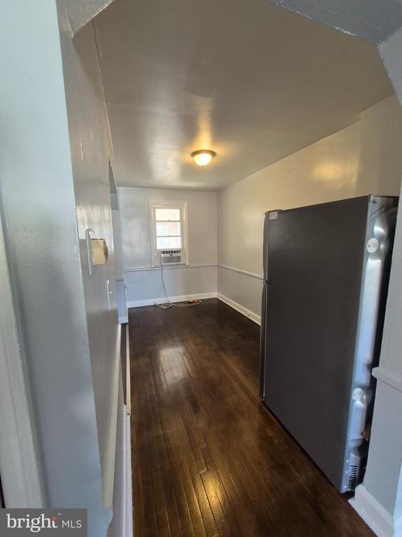 Photo - 2863 Edgecombe Cir S