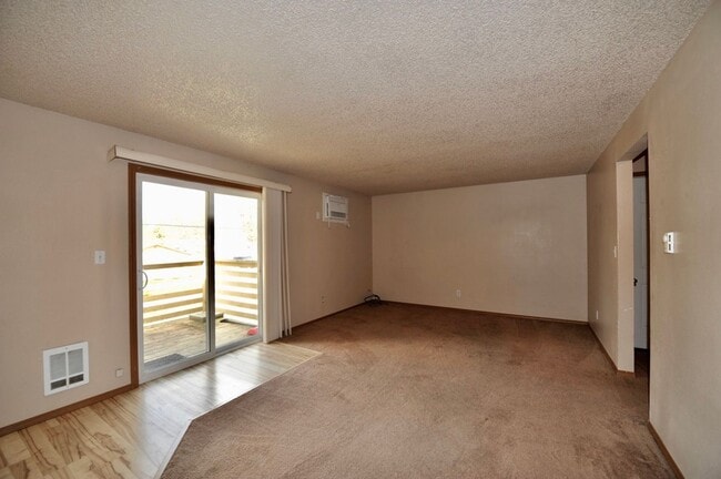 Photo - 2 bed 1 bath apartment (4plex building)