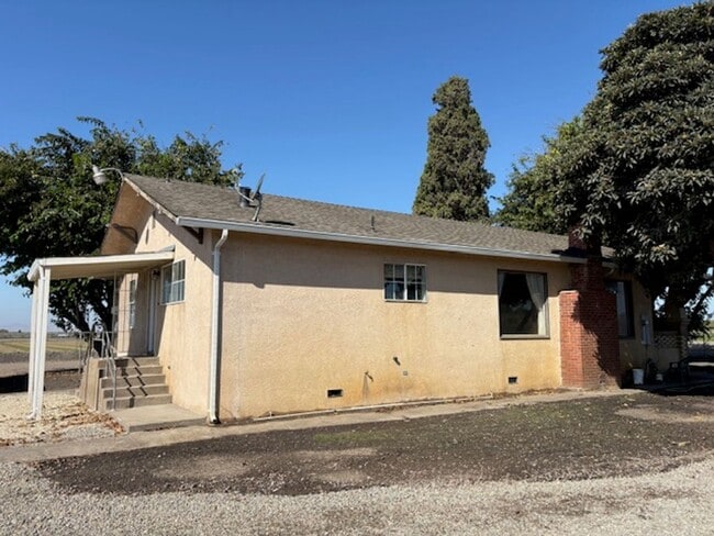 5875 W Howard Rd