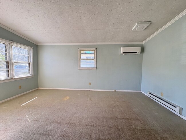 Photo - 2 Bedroom, 1 Bathroom House in High Point!