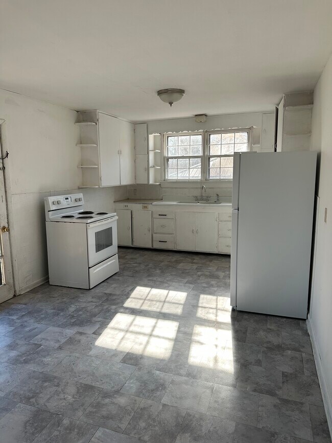 Photo - 3216 7th Ave N