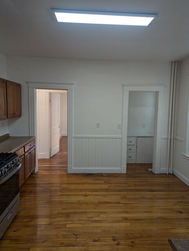 Photo - 545 Revere St Unidad 1R