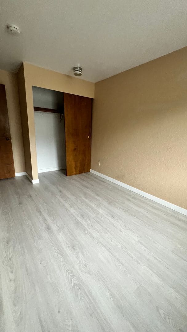 Photo - 4Plex 2bed x 1.5bath unit in Seattle, minutes away from major highways.