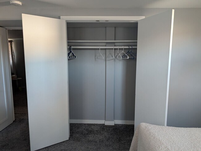 1324 7200 S Unidad East Bedroom