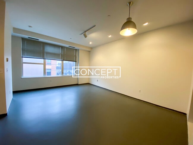 Building Photo - 160 E Berkeley St Unit 512