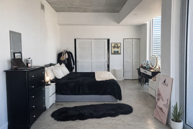 Photo - 151 SE 1st St Unit 1410