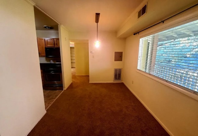 Photo - 5604 Crenshaw Rd Unit 1531