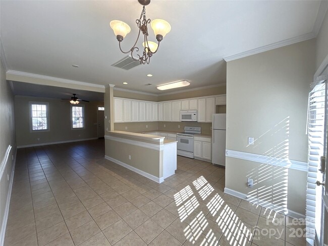 Photo - 5619 Fetzer Ave NW