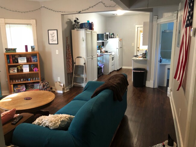 Photo - 2109 Walnut St