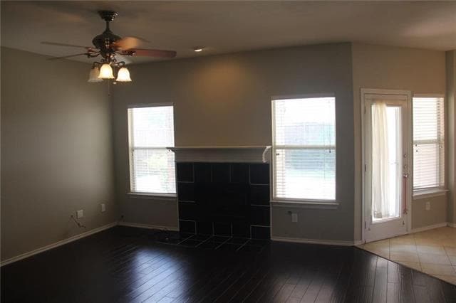 Photo - 104 San Mateo Ct