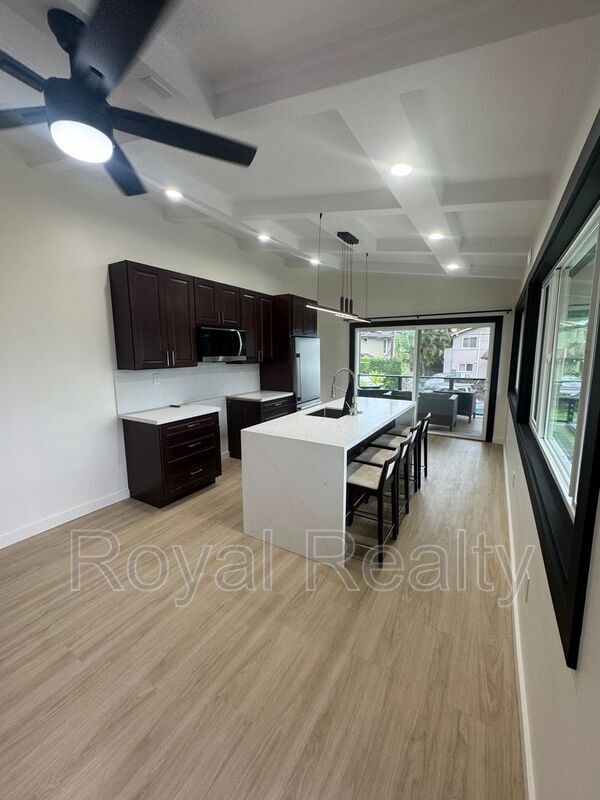 Building Photo - 47-230 Miomio Loop