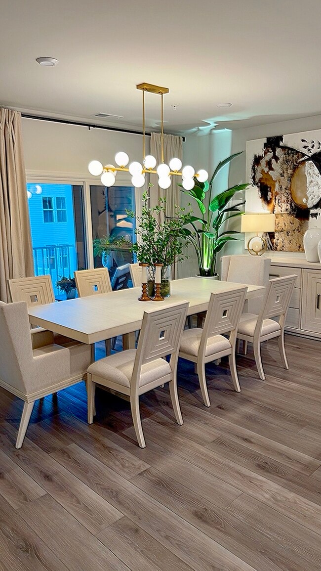 Photo - 9222 Magellan Pky Unit B