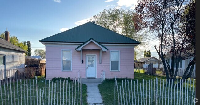 Building Photo - 1234 Almo Ave Rental