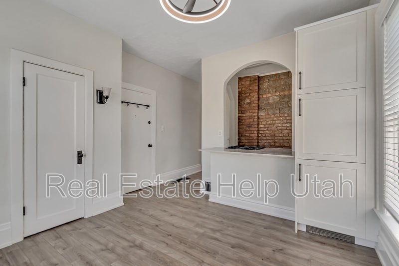 Photo - 365 S Elizabeth St Unit #3