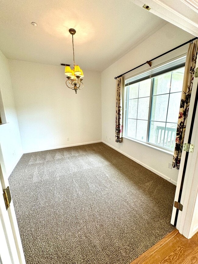 Photo - Adult 55+ Lovely Home in Springfield @ Whi...