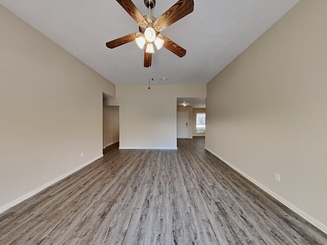 Photo - 18203 Gravenhurst Ln