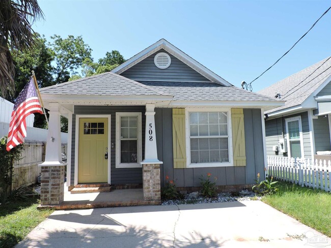 Building Photo - 508 E Gonzalez St