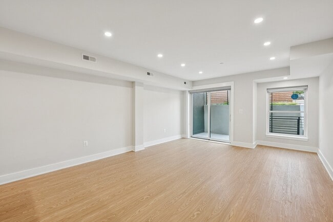 Photo - Glover Vista Apartments