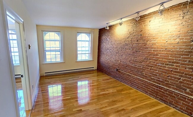 Photo - 88 W Cedar St Apartment Unit 6