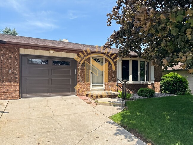 Building Photo - 2796 Cormier Rd Unit 2796