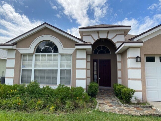 Photo - Lakefront 3-Bedroom Pool Home in Gated Com...