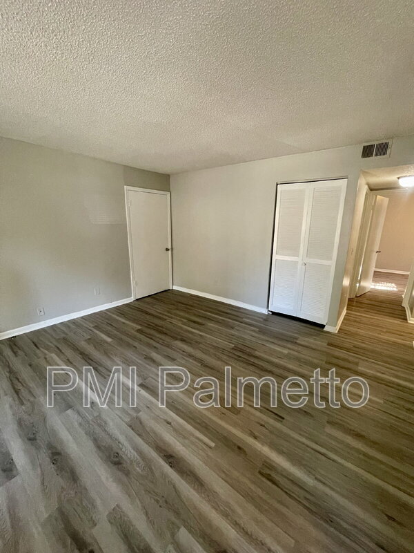 Photo - 1900 Tall Pines Cir Unit 3