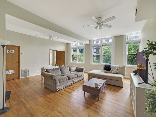 Photo - 4942 N Sheridan Rd Condo Unit 1