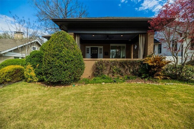 Photo - 620 Park Dr NE House