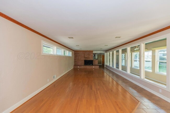 Photo - 2601 S Ong St