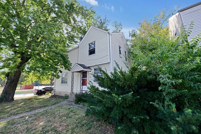 Photo - 1757-1759 E Frankfort St Unidad 1757