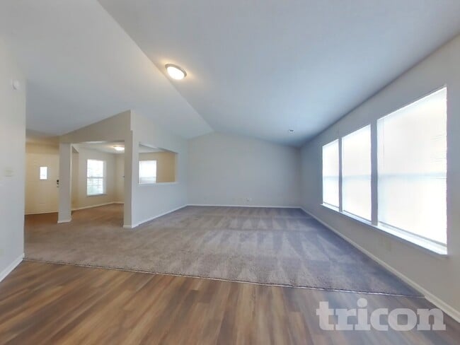 Photo - 1715 Brassica Way