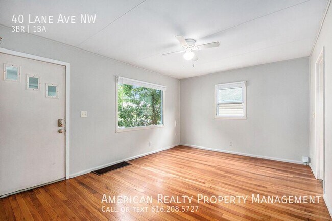 Photo - 40 Lane Ave NW
