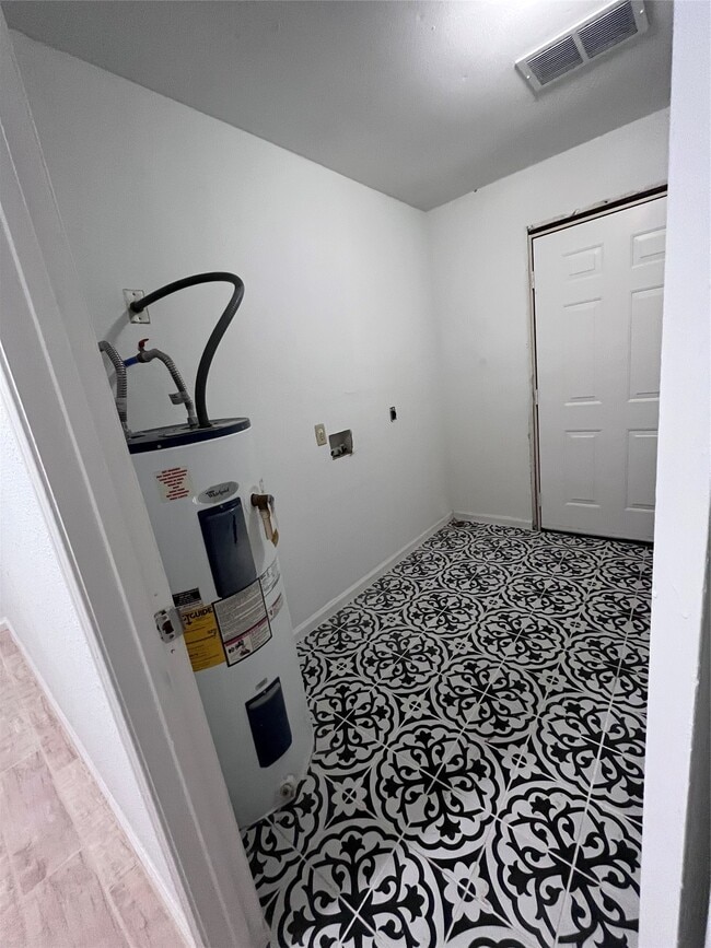 Photo - 21534 Cedar Ln