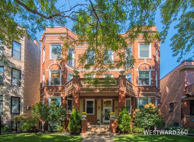 Building Photo - 1430 W Cuyler Ave Unit 1E Rental