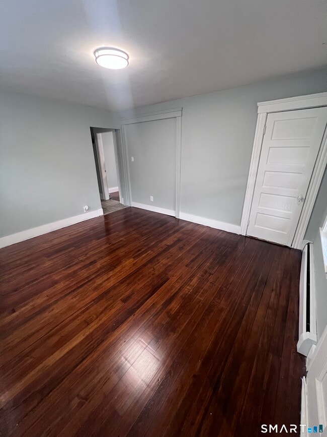 Photo - 96 Putnam St