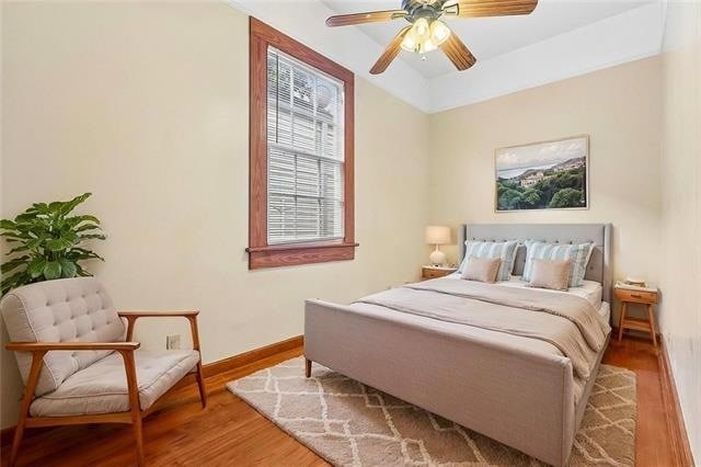 Photo - 2122 Valmont St