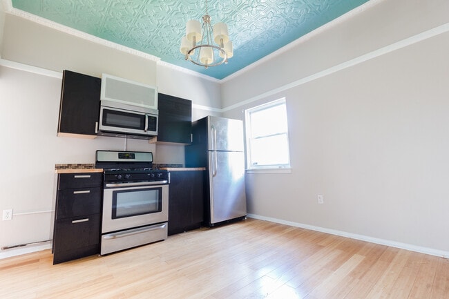 Photo - 1028 E Warrington Ave Unit Apt 3