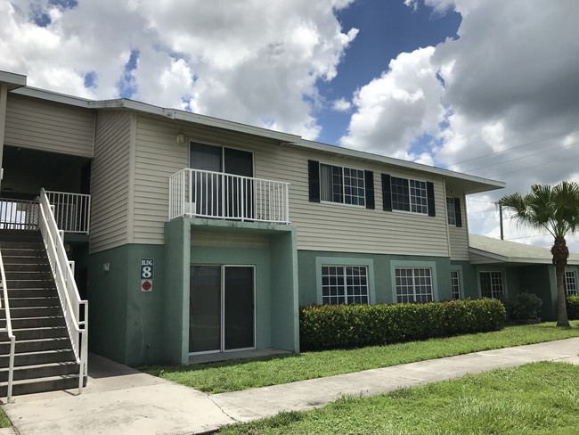 Oaks Trail Apartments Para alquiler en Arcadia, FL | ForRent.com