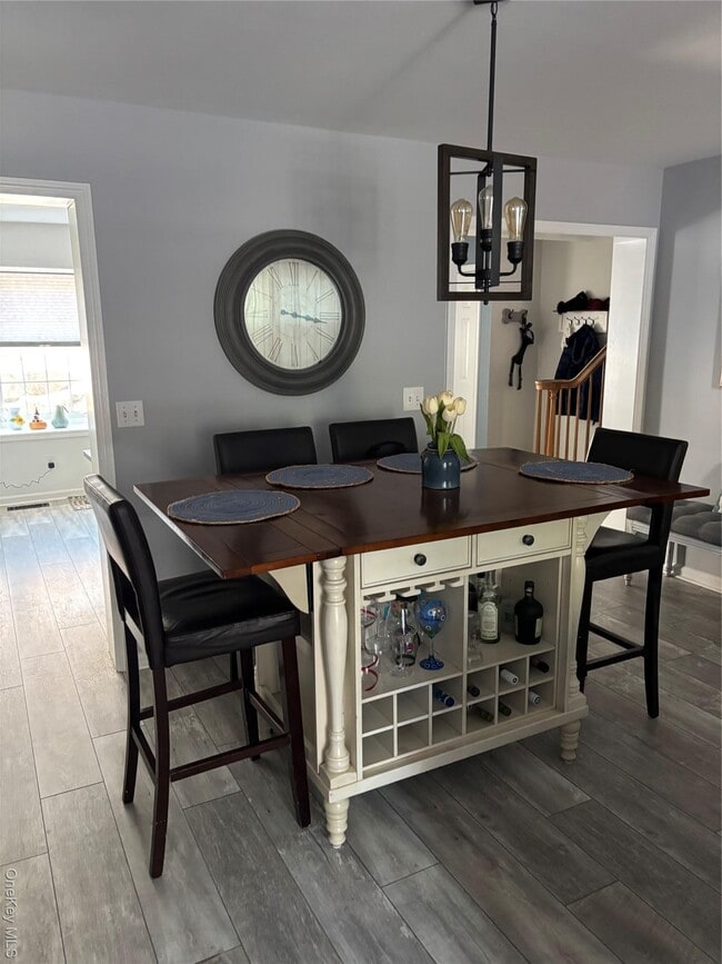 Photo - 119 Willow Ct